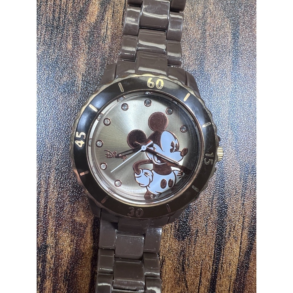 Disney Resort Mickey Watch Rhinechips Gold Brown Gold Face Japan Accutime